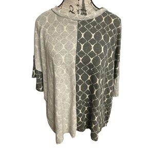 Chic Two-Tone Women's Tunic